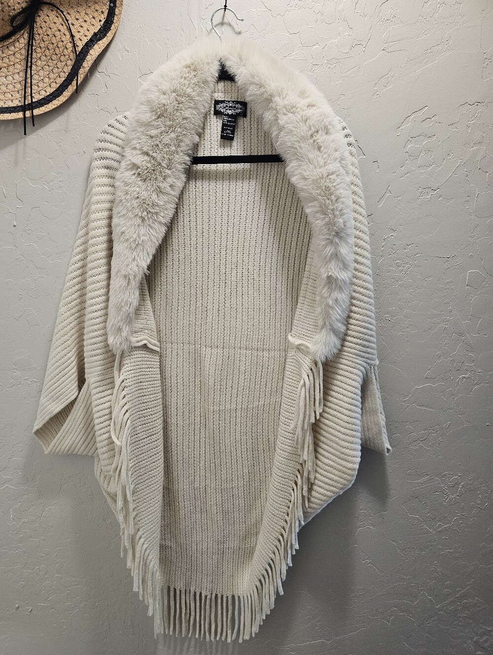 Blank Brand Cream Faux Fur-Trim Knit Poncho Sweater L
